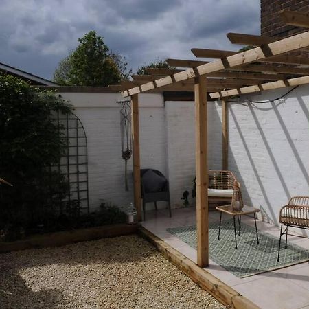 Light Filled Mid- Century 3 Bed Cottage In Dulwich 런던 외부 사진